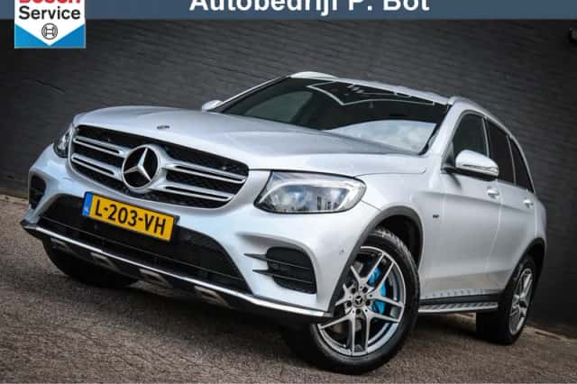 Mercedes-Benz GLC-Klasse (2017) thumbnail 1