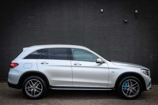 Mercedes-Benz GLC-Klasse (2017) thumbnail 2