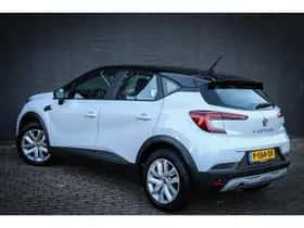 Renault Captur (2021) thumbnail 3
