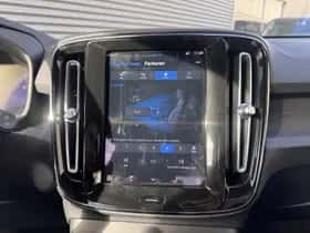 Volvo XC40 (2023) thumbnail 13