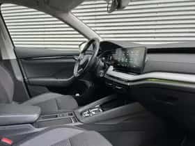 Škoda Octavia (2021) thumbnail 5