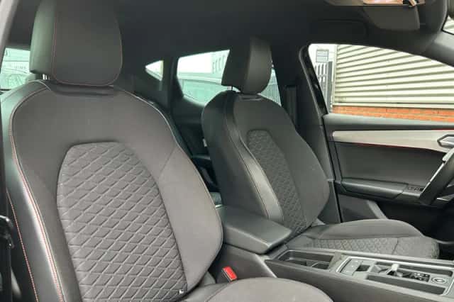 SEAT Leon (2021) thumbnail 5