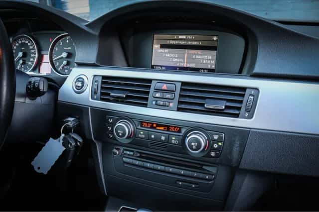 BMW 3-Serie (2008) thumbnail 6