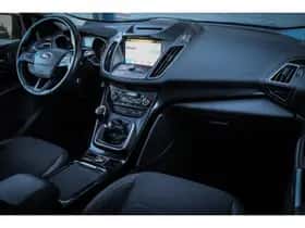 Ford Kuga (2019) thumbnail 6