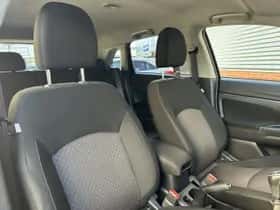 Mitsubishi ASX (2017) thumbnail 6
