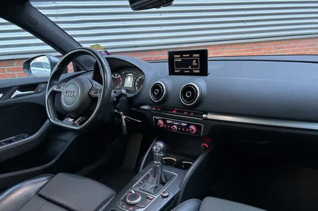 Audi A3 (2015) thumbnail 4