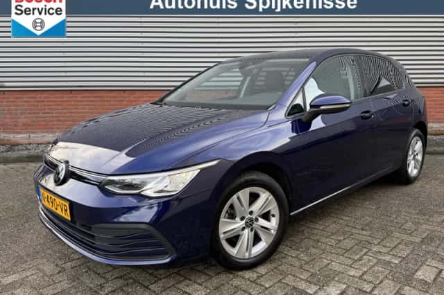 Volkswagen Golf (2022) thumbnail 1