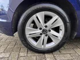 Volkswagen Golf (2022) thumbnail 16