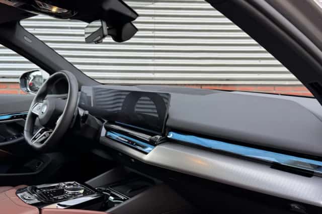 BMW 5-Serie (2024) thumbnail 3