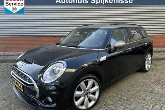 MINI Clubman (2016) thumbnail 1