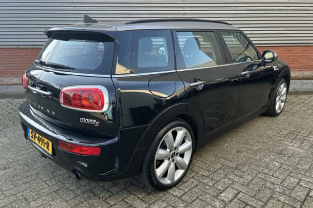 MINI Clubman (2016) thumbnail 3