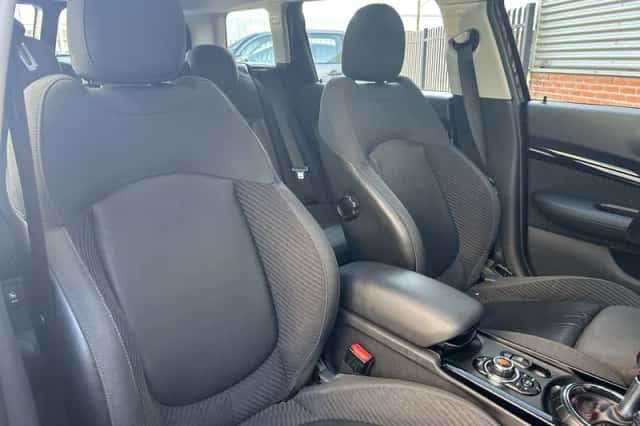 MINI Clubman (2016) thumbnail 5