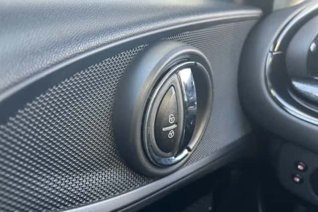 MINI Clubman (2016) thumbnail 6