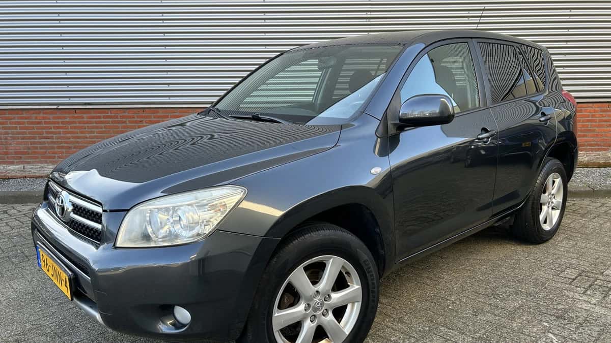 Toyota RAV4 (2009) — foto 1