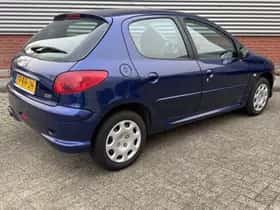Peugeot 206 (2005) thumbnail 2
