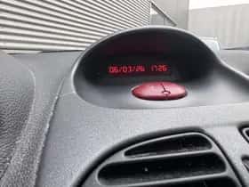 Peugeot 206 (2005) thumbnail 7