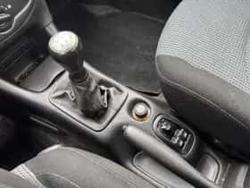 Peugeot 206 (2005) thumbnail 9