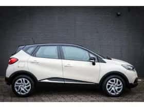 Renault Captur (2014) thumbnail 2