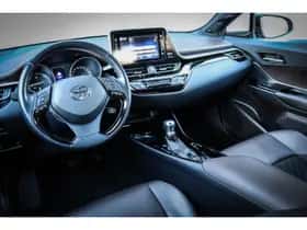 Toyota C-HR thumbnail 4