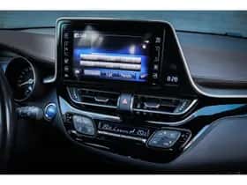 Toyota C-HR thumbnail 5