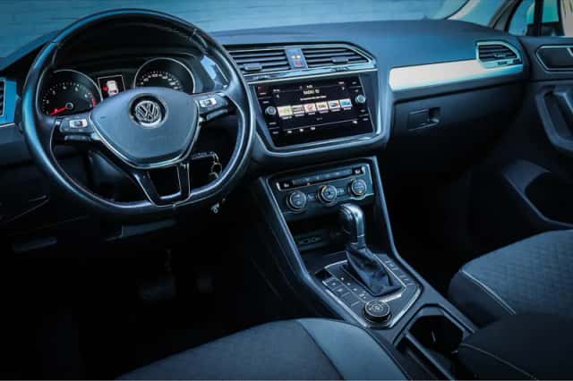 Volkswagen Tiguan (2018) thumbnail 5