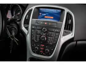 Opel Astra (2010) thumbnail 5