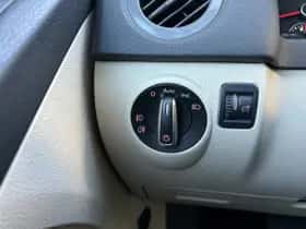 Volkswagen Tiguan (2013) thumbnail 9