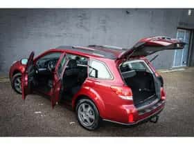 Subaru Outback (2014) thumbnail 3