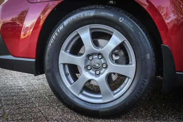 Subaru Outback (2014) thumbnail 5