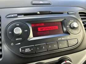 Kia Picanto (2014) thumbnail 9