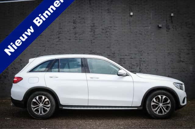 Mercedes-Benz GLC-Klasse (2016) thumbnail 1