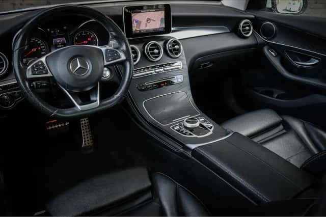 Mercedes-Benz GLC-Klasse (2016) thumbnail 3