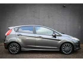 Ford Fiesta (2017) thumbnail 2