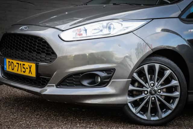 Ford Fiesta (2017) thumbnail 4