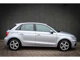 Audi A1 (2016) thumbnail 2