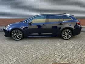 Toyota Corolla (2022) thumbnail 3