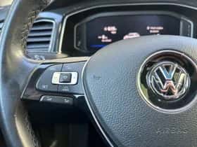 Volkswagen T-Roc (2018) thumbnail 11