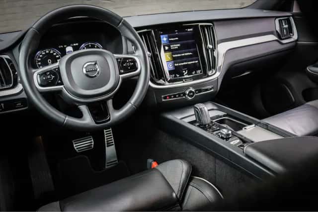 Volvo S60 (2021) thumbnail 4