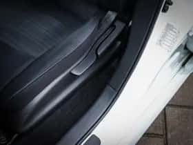 Nissan Leaf thumbnail 16