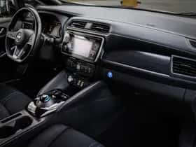 Nissan Leaf thumbnail 5