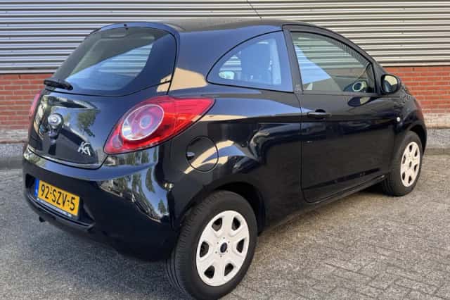 Ford Ka (2012) thumbnail 2