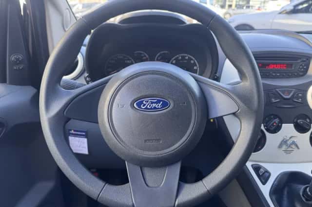 Ford Ka (2012) thumbnail 6