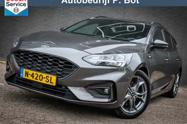 Ford Focus (2020) thumbnail 1
