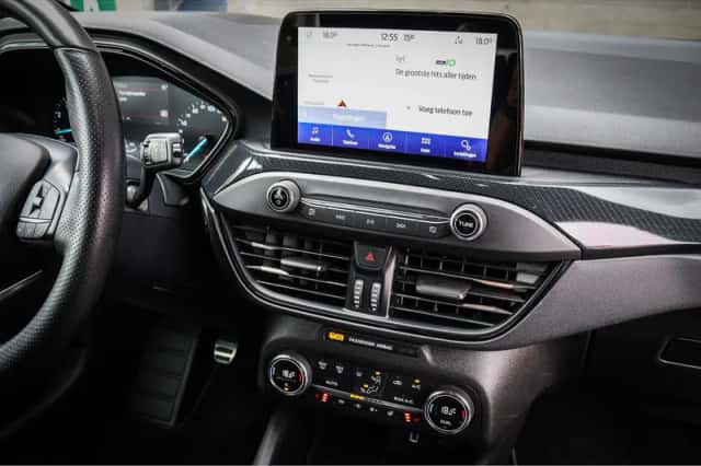 Ford Focus (2020) thumbnail 6