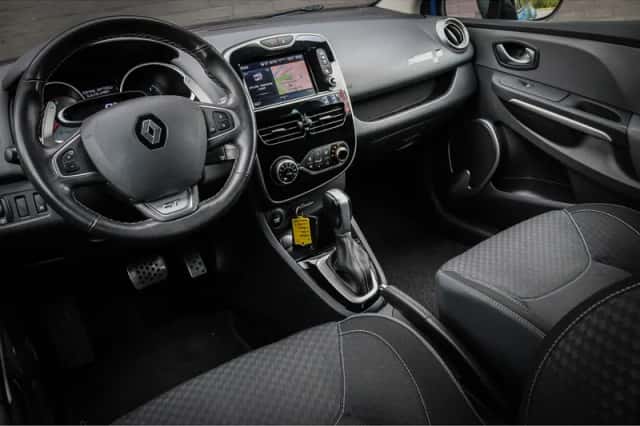 Renault Clio (2016) thumbnail 4