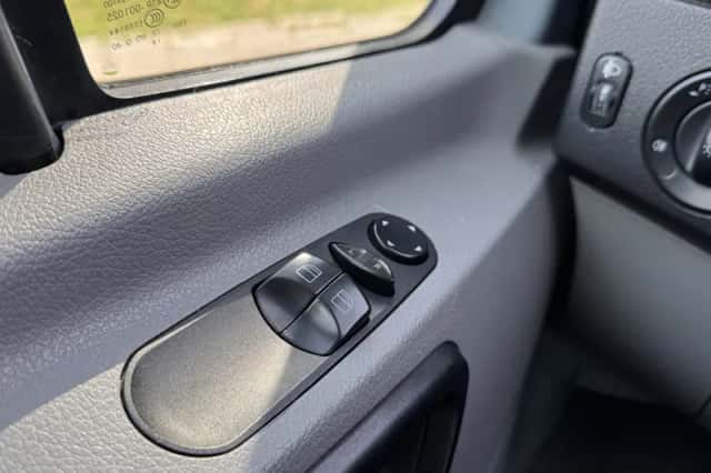 Mercedes-Benz Sprinter (2014) thumbnail 5