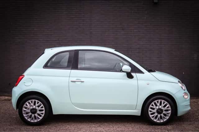 Fiat 500 (2019) thumbnail 2
