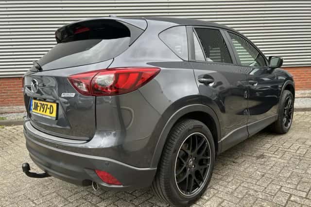 Mazda CX-5 (2016) thumbnail 4