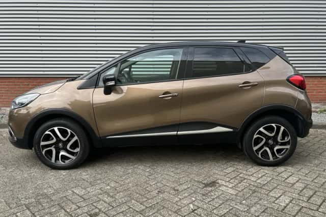Renault Captur (2017) thumbnail 3