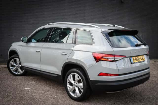 Škoda Kodiaq (2023) thumbnail 3